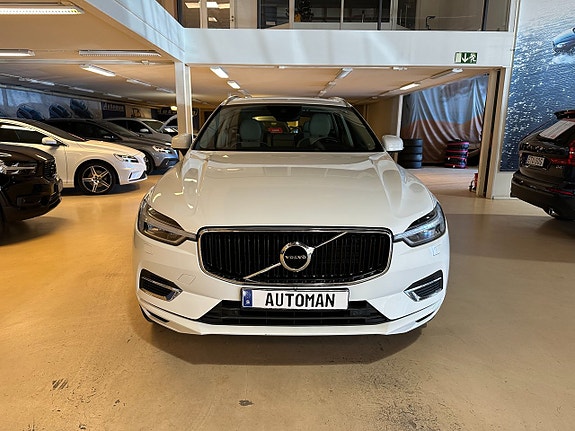Volvo XC60 2 of 5