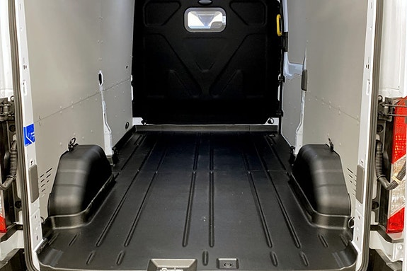 Ford Transit 12 of 12