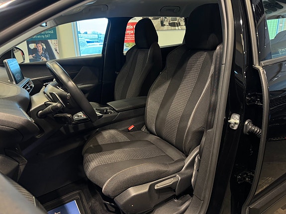 Peugeot 5008 10 of 24