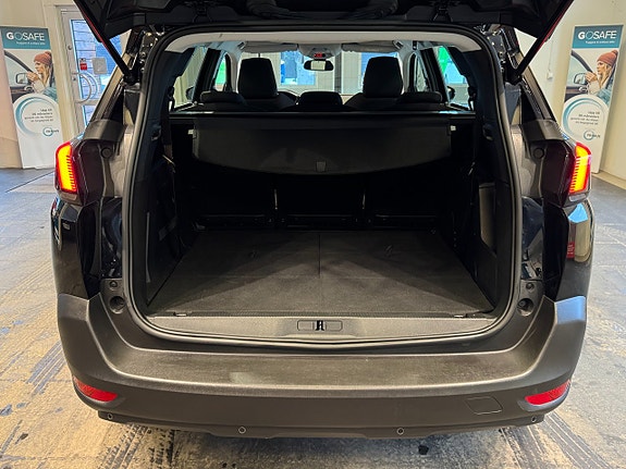 Peugeot 5008 21 of 24