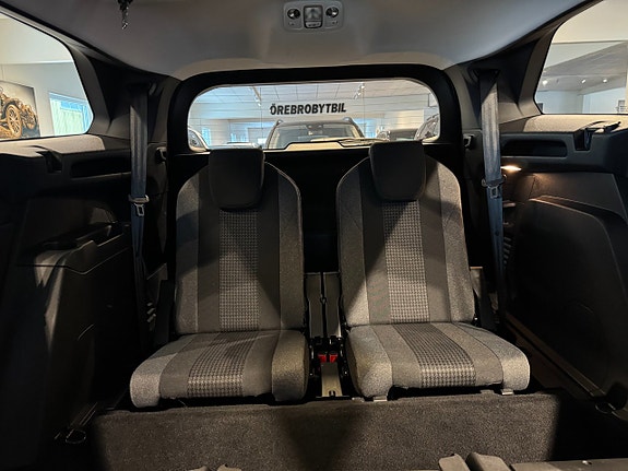 Peugeot 5008 17 of 24