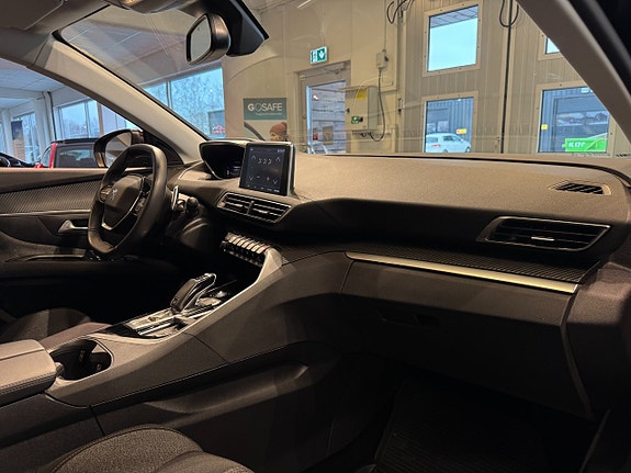 Peugeot 5008 8 of 24