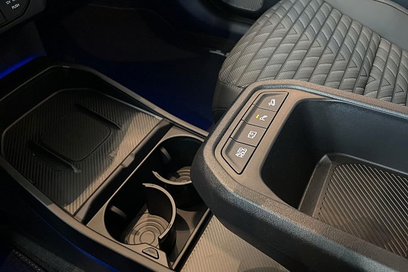 Kia EV4 14 of 25