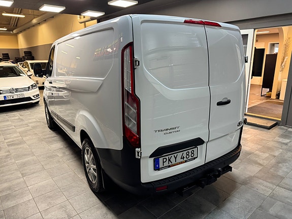 Ford Transit Custom 4 of 5