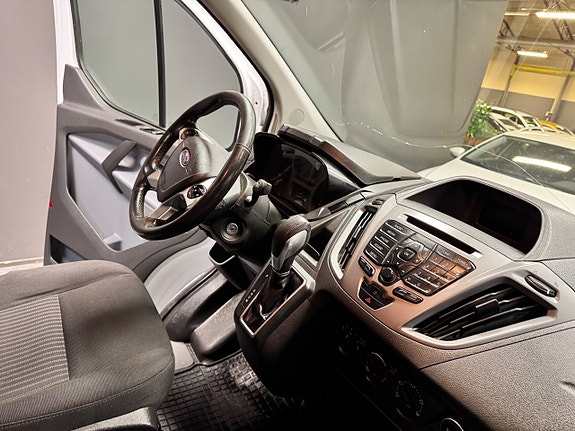 Ford Transit Custom 7 of 9