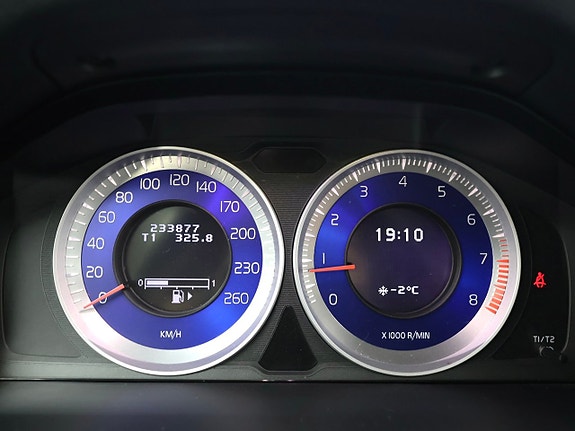 Volvo V60 17 of 27