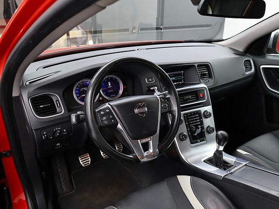 Volvo V60 12 of 27