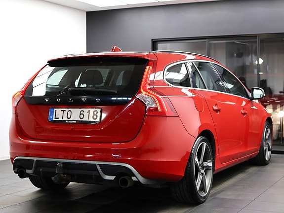 Volvo V60 8 of 27