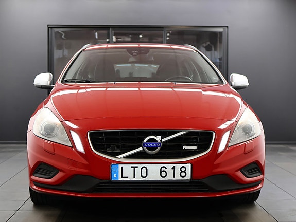 Volvo V60 4 of 27