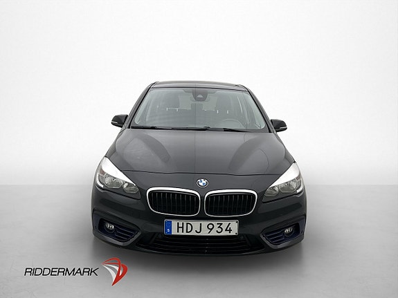 BMW 218 3 of 5