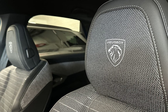 Peugeot 3008 12 of 16