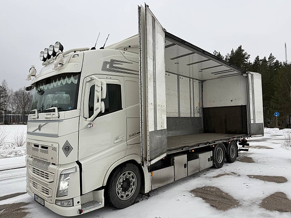 Volvo FH550 6x2*4 Ekeri skåp