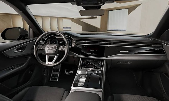 Audi Q8 4 of 5