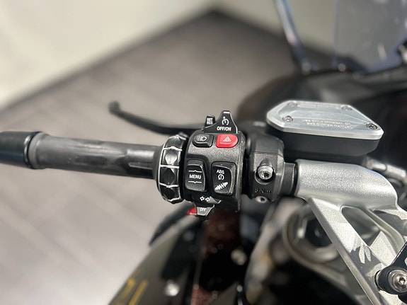 BMW R1250RS/NU 134.900 Ord 154.900kr/Opt719/Väskor/Fullutr 8 of 17