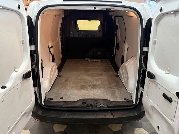 Renault Express 17 of 18