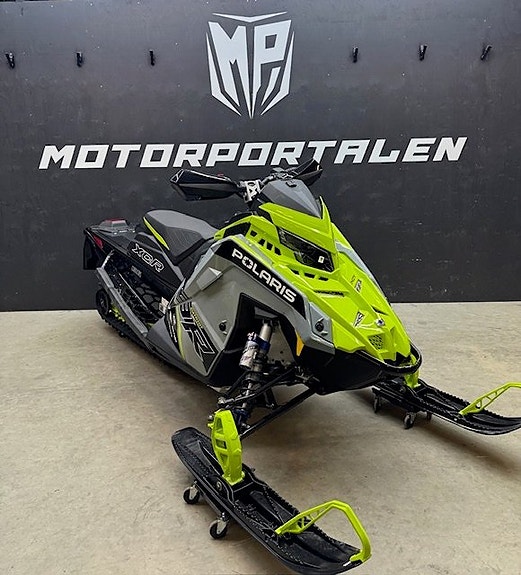 Polaris XCR 9R 136" 2 of 4