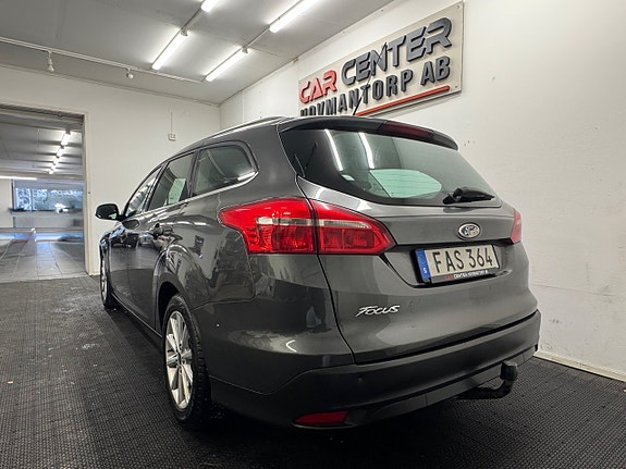 Ford Focus 3 of 5