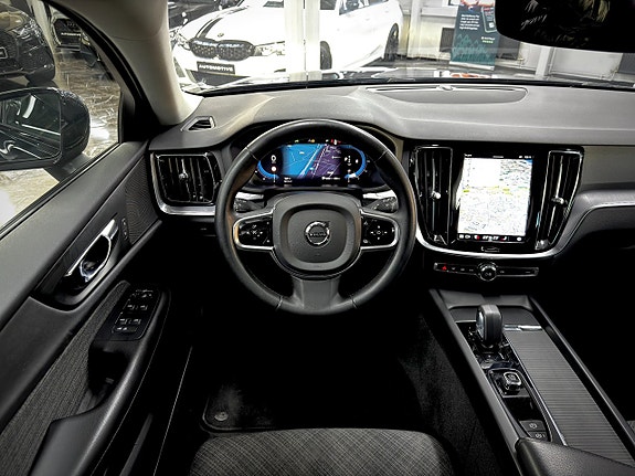 Volvo V60 Cross Country 13 of 21