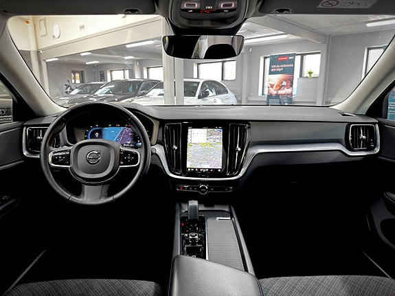 Volvo V60 Cross Country 12 of 21