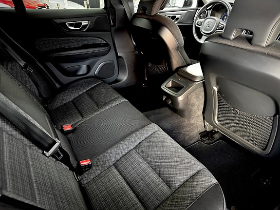 Volvo V60 Cross Country 17 of 21