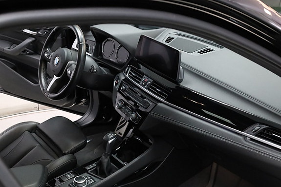 BMW X1 20 of 27
