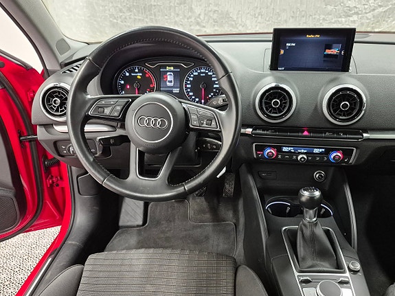 Audi A3 8 of 9