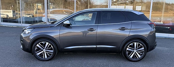 Peugeot 3008 3 of 5