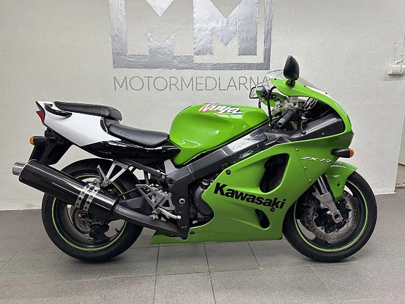 Kawasaki ZX-7R - 2700 mil Classic Superbike 3 of 18