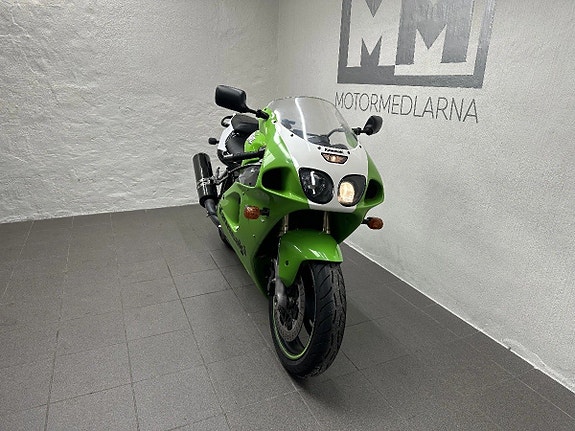 Kawasaki ZX-7R - 2700 mil Classic Superbike 8 of 18