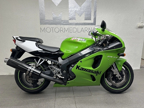 Kawasaki ZX-7R - 2700 mil Classic Superbike 4 of 18
