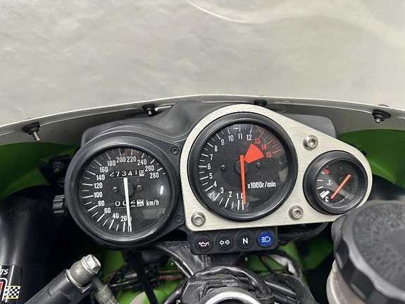 Kawasaki ZX-7R - 2700 mil Classic Superbike 10 of 18