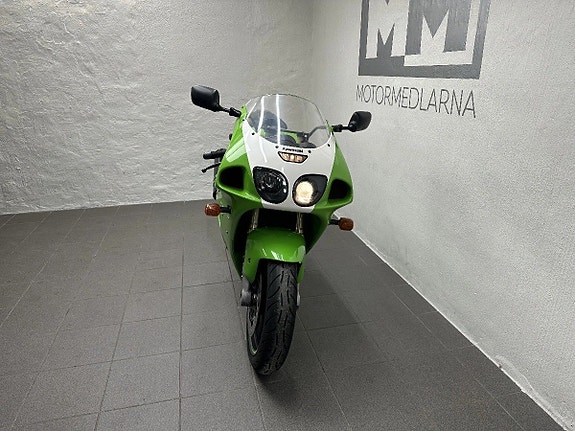 Kawasaki ZX-7R - 2700 mil Classic Superbike 9 of 18