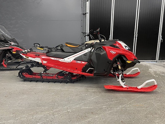 Lynx Shredder RE 3700 600 R E-Tec -24 *Momsad 72 Mil*