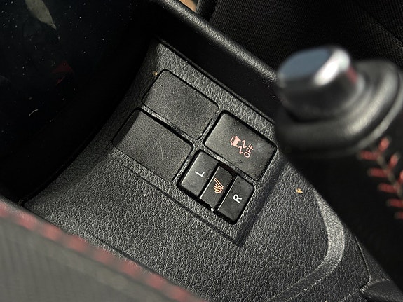 Toyota Yaris 16 of 24