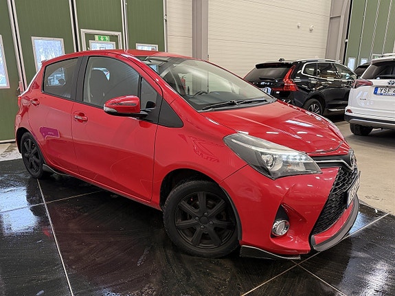 Toyota Yaris 7 of 24