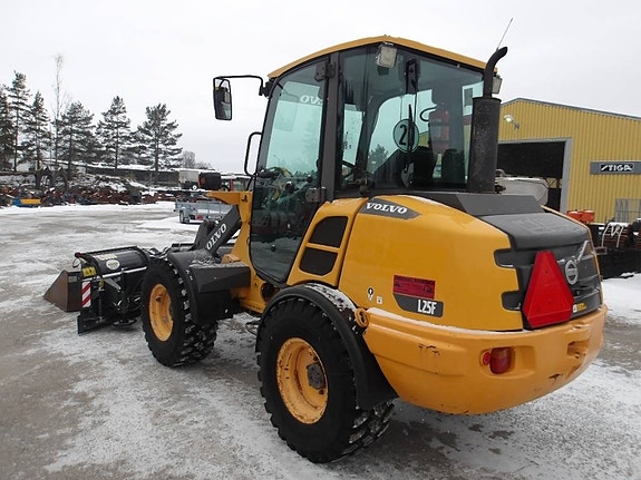 Volvo L 25 F 4 of 5
