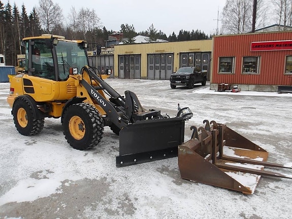Volvo L 25 F 2 of 5