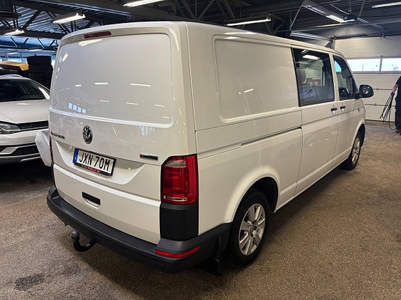 Volkswagen Transporter 3 of 5