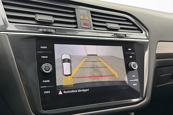 Volkswagen Tiguan Allspace 16 of 27