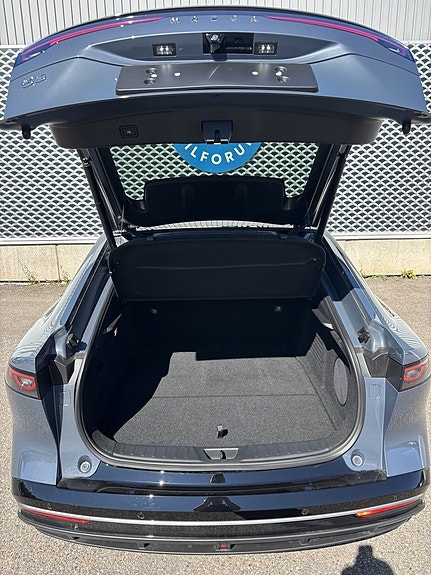 Mazda 6e 5 of 18