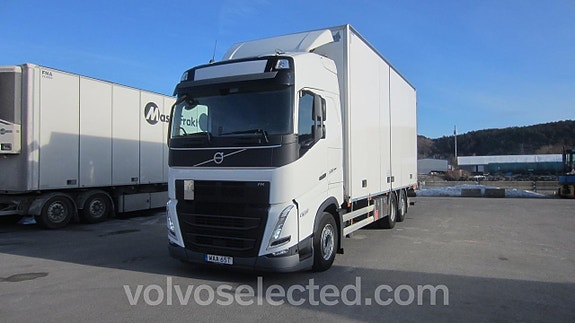 Volvo FH Fjärrbil / Öppningsbar sida.