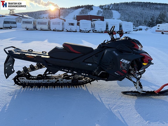 Lynx Boondocker 3700 RE 850 med El-start -18 4 of 8