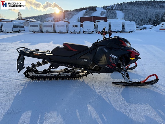 Lynx Boondocker 3700 RE 850 med El-start -18 5 of 8
