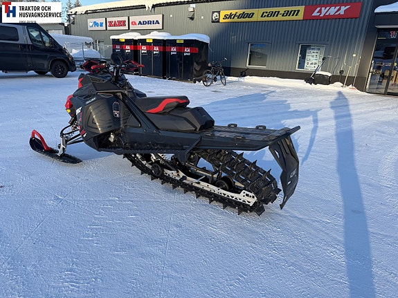 Lynx Boondocker 3700 RE 850 med El-start -18 3 of 8