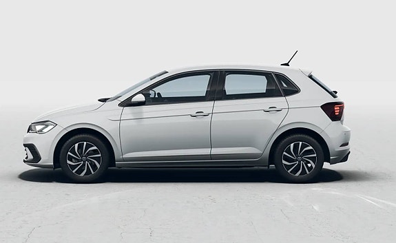 Volkswagen Polo 2 of 5