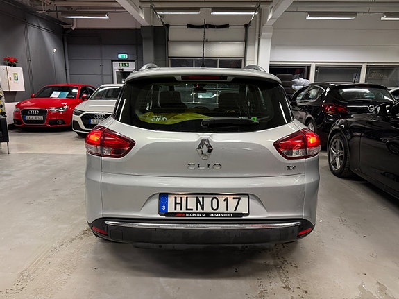 Renault Clio 10 of 19