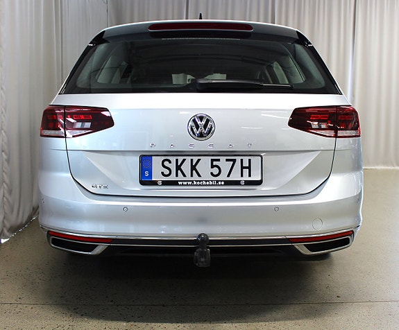 Volkswagen Passat 7 of 23