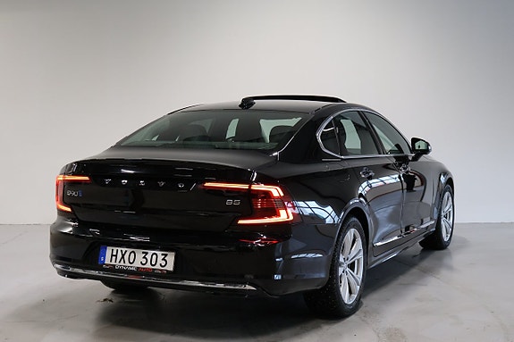 Volvo S90 3 of 5