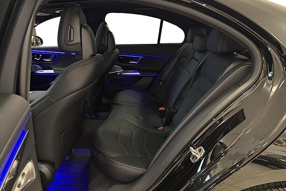 Mercedes-Benz E300 8 of 13