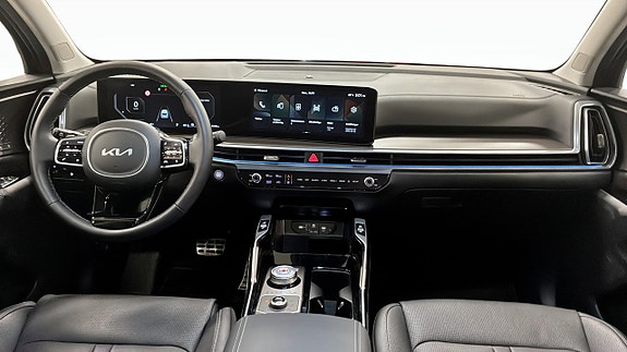 Kia Sorento 7 of 12